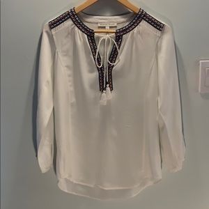 3for$15 Daniel Rainn white v-neck blouse